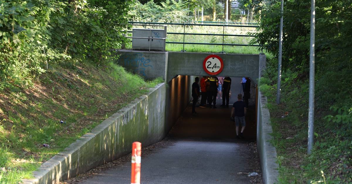 Ongeluk Venlo: twee fietsers gewond naar ziekenhuis.