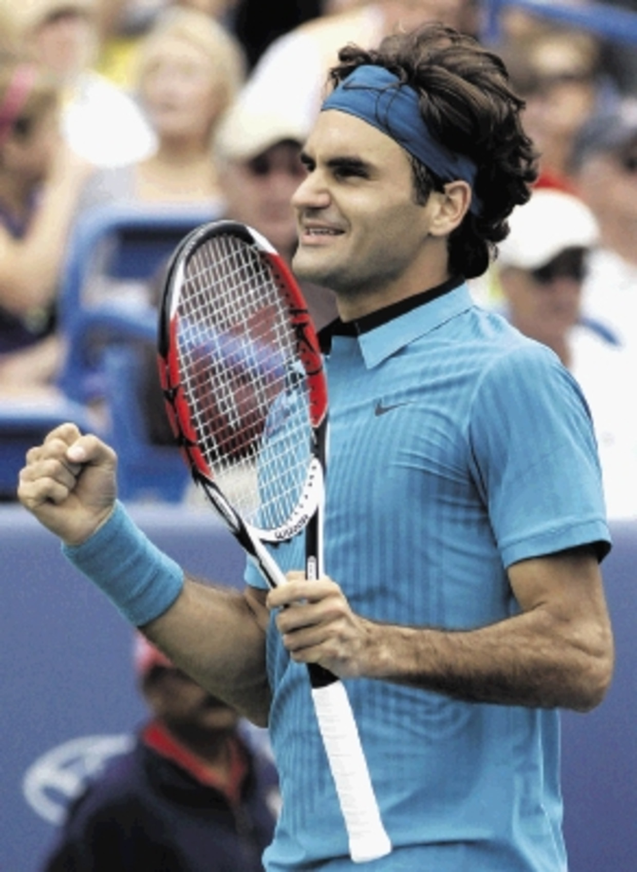 Roger Federer heeft het tennistoernooi van Cincinnati gewonnen. De Zwitser versloeg in de finale de ServiÃ«r Novak Djokovic. Federer had alleen in de tweede set moeite met zijn tegenstander: 6-1 7-5. (FOTO AP) Beeld AP