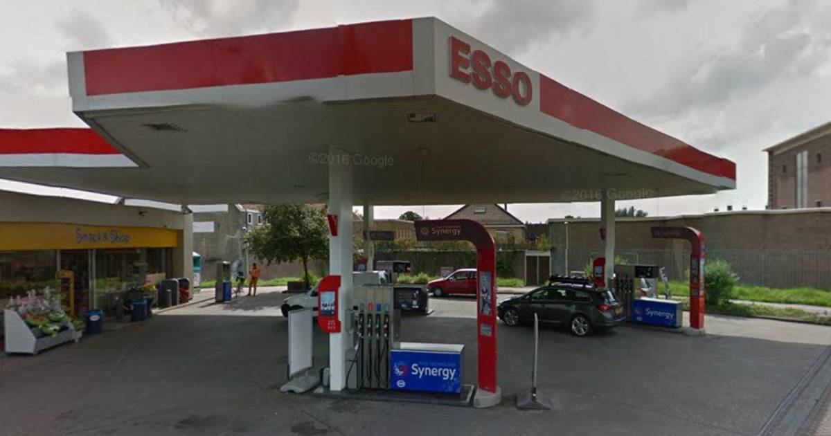 Inbreker tankstation vlucht door sprong in Hollandsche IJssel
