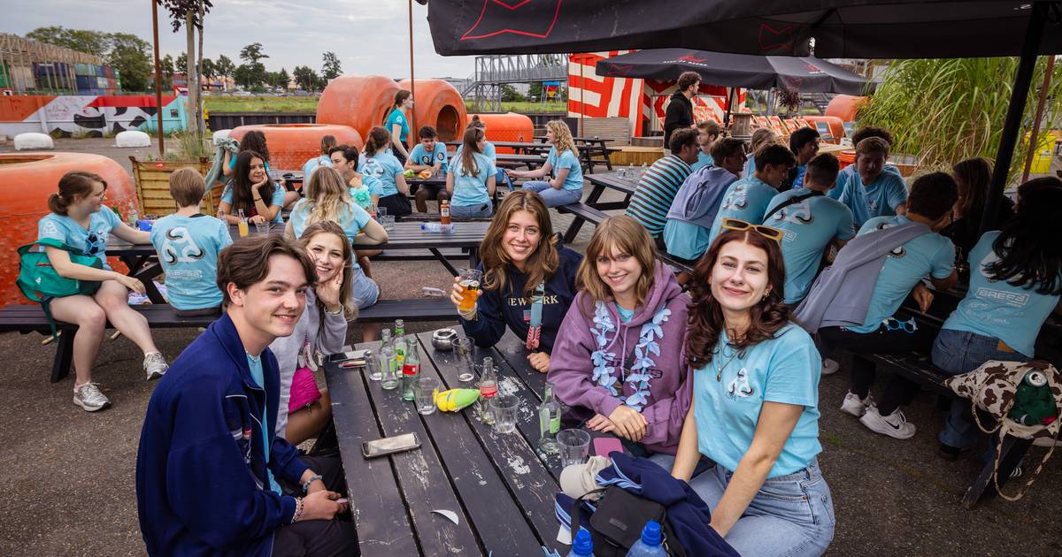 Geen wilde feesten, maar braaf borrelen tijdens introweek Breda: ‘Dit ...