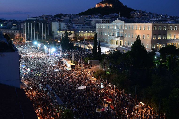 De straten in Athene staan vol. Beeld afp