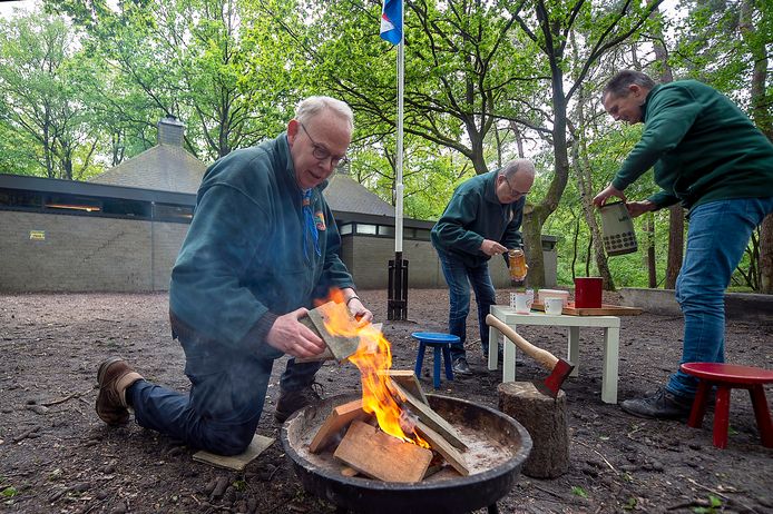 Kamperen is een belangrijk onderdeel van de scouting. Het overnachten aan banden leggen is voor de clubs een probleem.