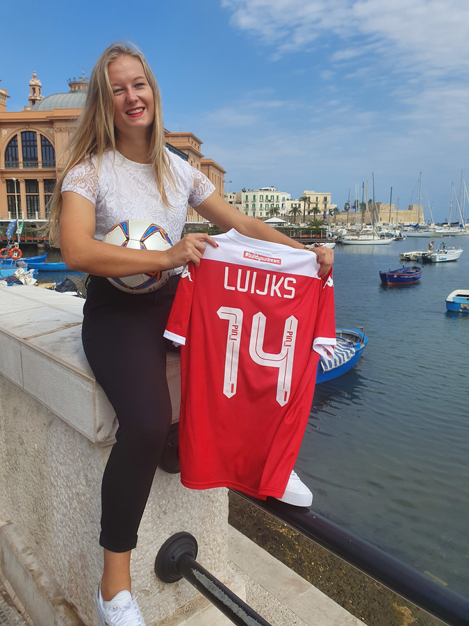 Corina Luijks leeft als voetbalprof in Italië ‘Soms moet ik daar even