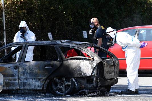 Later in de ochtend werd een uitgebrande auto teruggevonden op een andere plek in het Zweedse Malmö. De politie sluit niet uit dat de Mercedes is gebruikt door de dader, of daders.