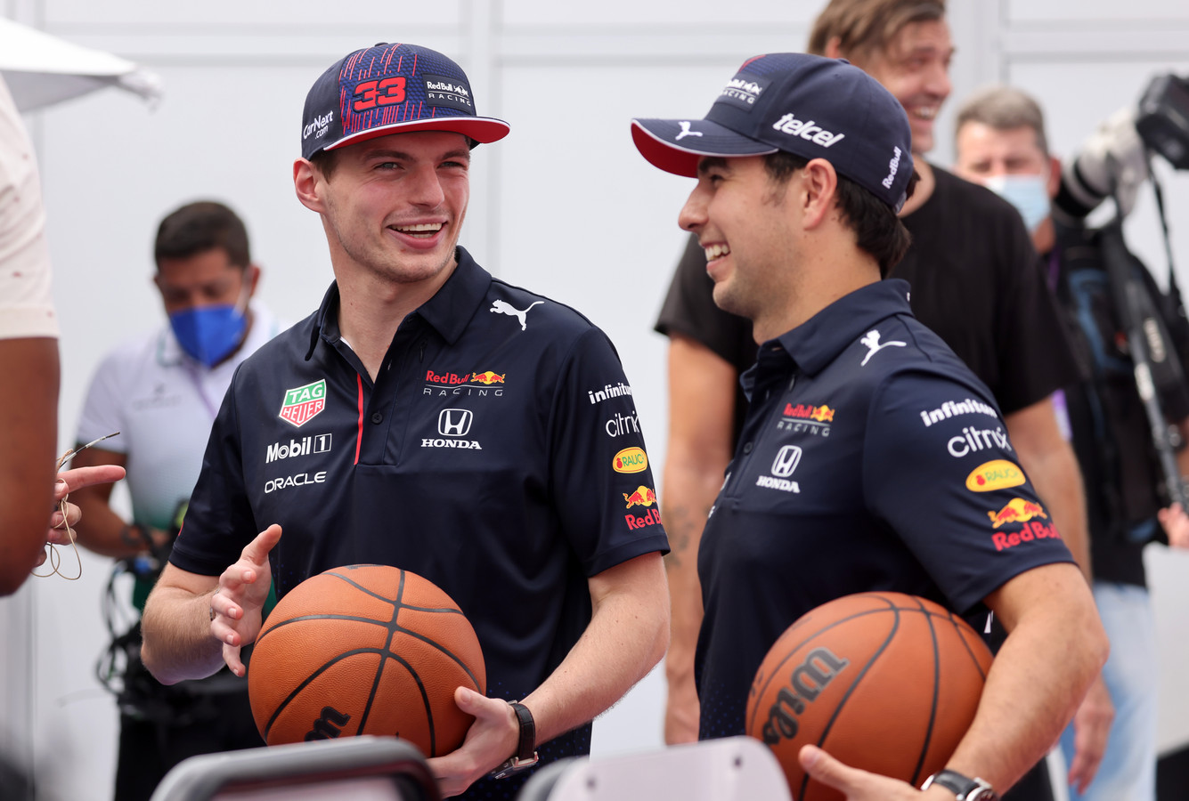 Max Verstappen en Sergio Pérez.