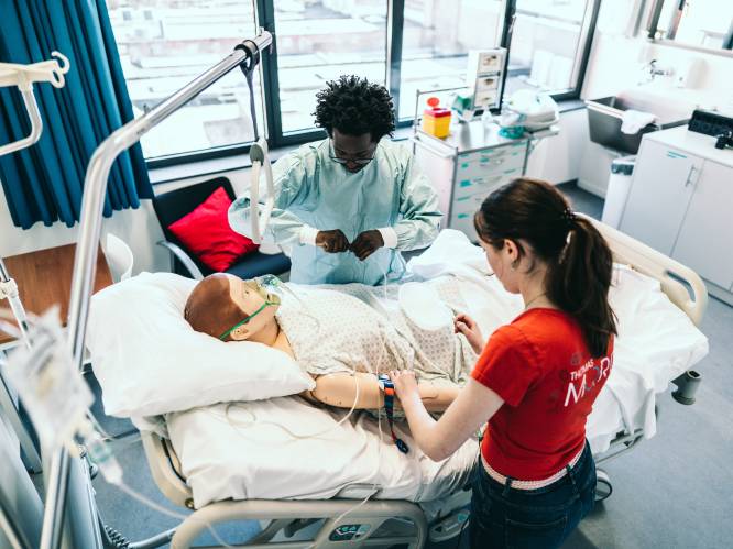 Verpleegkundestudenten eisen structurele onkostenvergoeding: “Verlies studenten door gebrek aan financiële steun zou spijtig zijn”