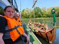 Rune Theunis kreeg een boottocht in een echt Vikingschip cadeau van ‘Make a Wish’ en het ‘Viking Genootschap’.