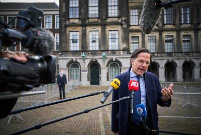 Nederlandse regeringsvorming: voor Rutte staan “dobbernegers” het fatsoen niet in de weg