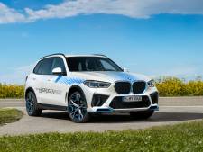 Een BMW op waterstof: zo rijdt de iX5