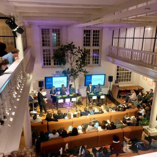 How the expat debate went: ‘You are just as much an Amsterdammer as we are!’