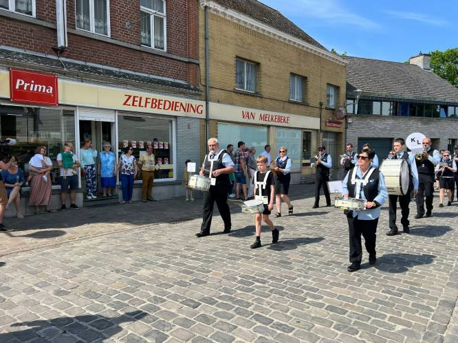 Serenade voor stoppende uitbaters buurtsupermarkt Prima 