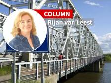 Uit het dagboek van een journalist die aan ‘de verkeerde’ kant van de brug woont