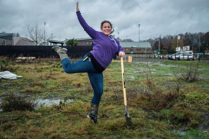 Leen Bridts voert de eerstespadesteek uit met bravoure en elegantie.