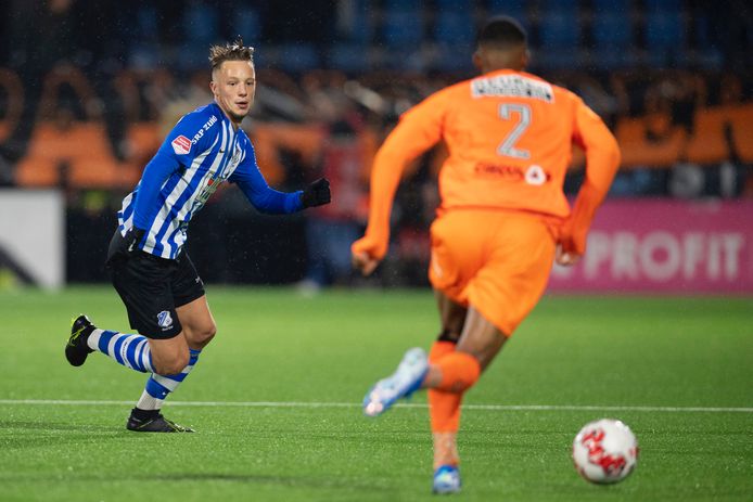 Youri Roseboom, voetballend in het shirt van FC Eindhoven