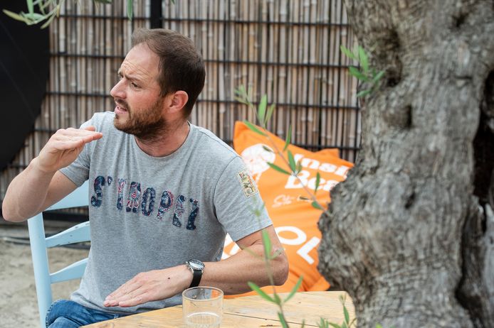 Horeca- en evenementenondernemer Marijn van Dijke uit Breda begrijpt niets van de nieuwe coronamaatregelen. Dat heeft hij premier Rutte laten weten via een boodschap op instagram.
