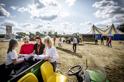 Festival Dak d’r af houdt Bruins bij de tijd: ‘Hopen op uitverkocht huis’