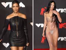 Le shooting torride de Megan Fox et Kourtney Kardashian dans les toilettes des VMAs