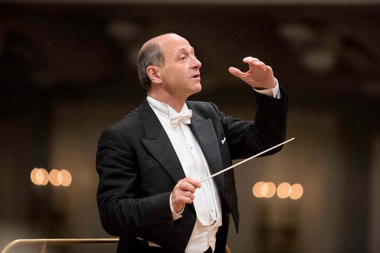 Iván Fischer: ‘Bij de Negende heeft Mahler nooit de kans gekregen van alles te verbeteren. Wij moeten dat dus voor hem doen.’ Beeld Marco Borggreve