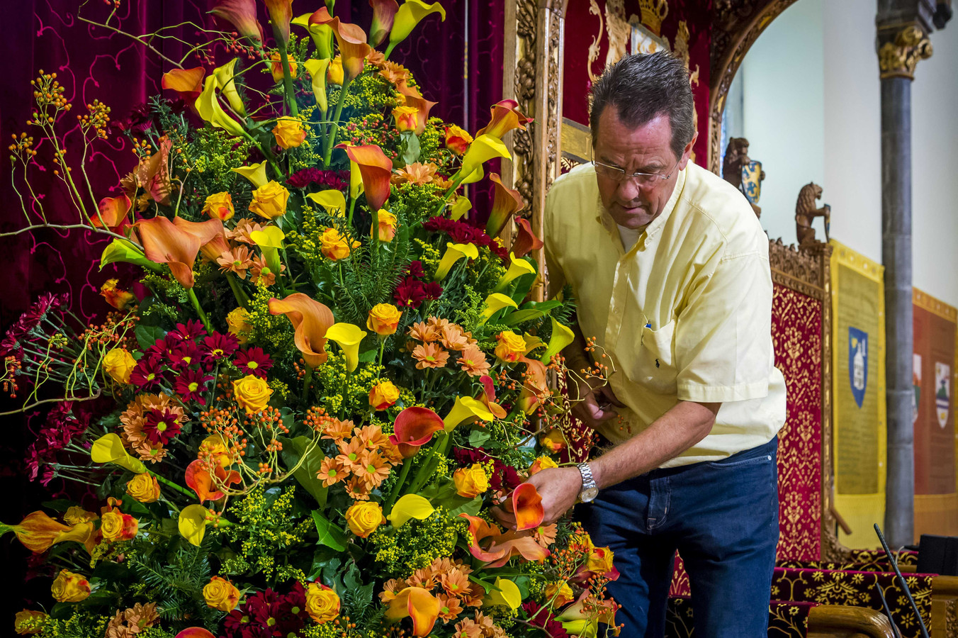 Ondergeschikt Beperking geboren Al zes jaar verzorgt Ton uit Wassenaar de Prinsjesdag-bloemen | Foto |  tubantia.nl