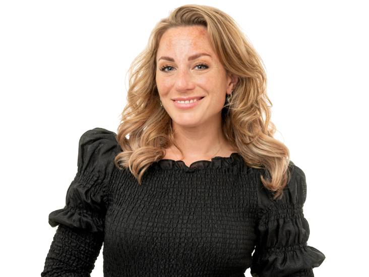 Na een Reiki op afstand heeft Fien weer iets aan haar alternatieve geneeswijzen-bingokaart toegevoegd