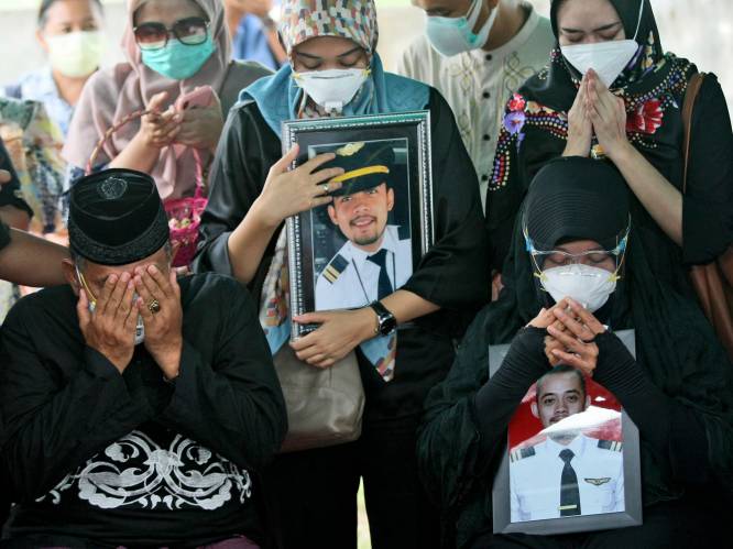 Tweede zwarte doos van in januari gecrashte Indonesische Boeing aangetroffen