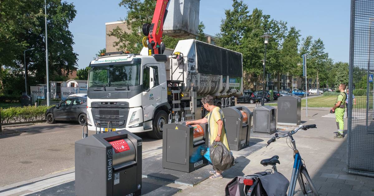 Zus rand vrije tijd Plastic afval van Middelburg is te vies: reinigingsdienst accepteert het  niet meer | Middelburg | pzc.nl