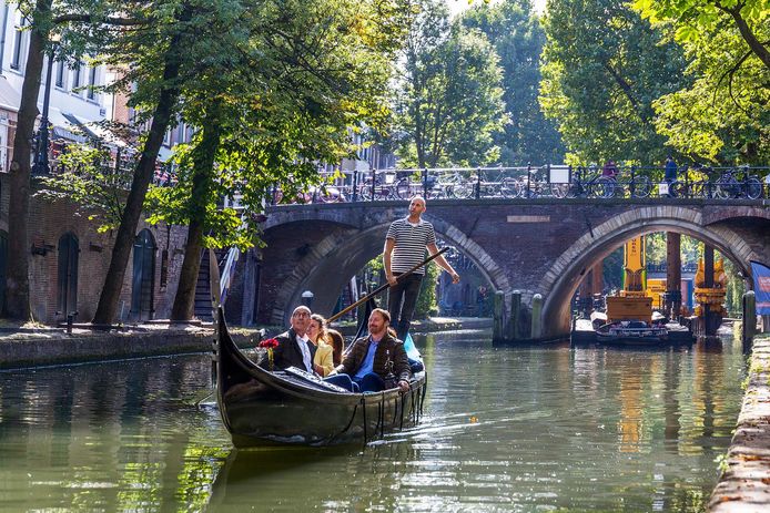Arjen Heida in betere tijden met z'n gondel over de Oudegracht