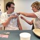 Zorgpersoneel laat griepprik massaal links liggen, en dus komt er misschien een vaccinatieplicht