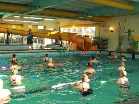 Plan voor nieuw zwembad moet van tafel, vindt voorzitter Zwem- en Poloclub Numansdorp: ‘Niet van deze tijd’