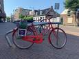 Een dag na plaatsing lijkt een van de Vueltafietsen  die in Oosterhout is geplaatst al te zijn gestolen.