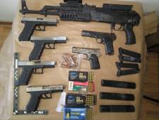 Près de 1.400 armes à feu saisies dans une vaste opération d’Europol menée dans 16 pays