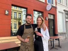 NET OPEN. Younes en Kim openen gezellige bar in hart van Gent: “Lekkere wijnen en gerechtjes om te delen”