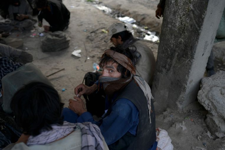 Drugsverslaafden in Kaboel, september 2021. Beeld Bülent Kiliç / AFP