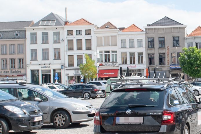 De feiten speelden zich af op de Markt ter hoogte van Pizza Hut.
