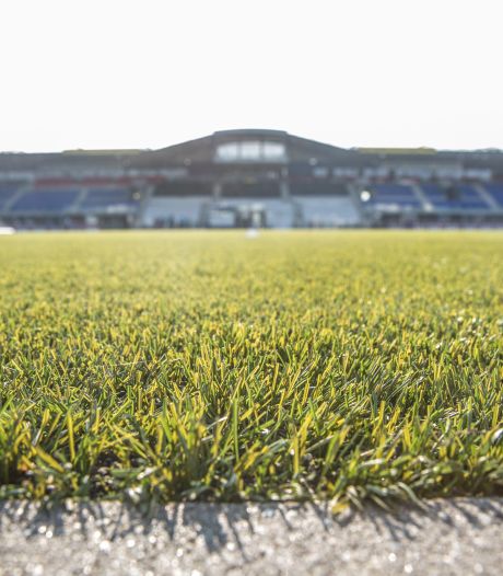 PEC Zwolle wil op hybride velden gaan spelen