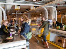 Supers Hardenberg op zondag eerder open, in Dalfsen elke werkdag koopavond
