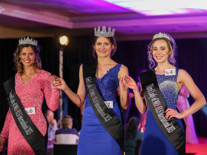 Kimberley (29) wint wedstrijd Models International: “Ik zal met trots een jaar het kroontje dragen" 