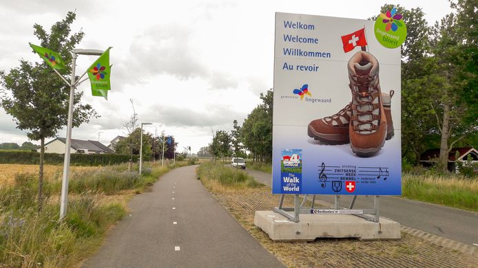 In alle talen worden Vierdaagse-wandelaars welkom geheten in Lingewaard. Maar niet in het Frans.