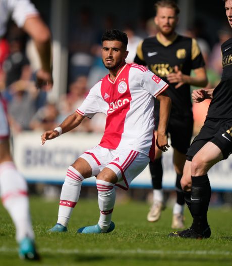 Naci Ünuvar na sterk maar beklemmend jaar bij Jong Ajax: ‘Het knaagde, maar nu wil ik doorpakken’