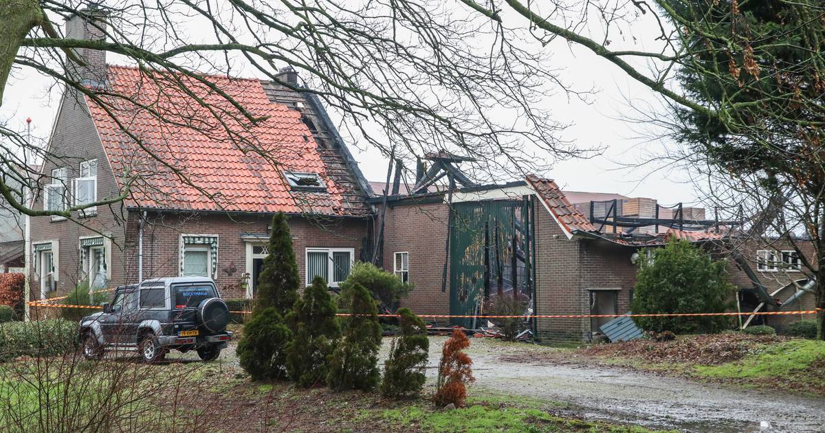 Familie uit Luttelgeest keert terug op erf na verwoestende brand