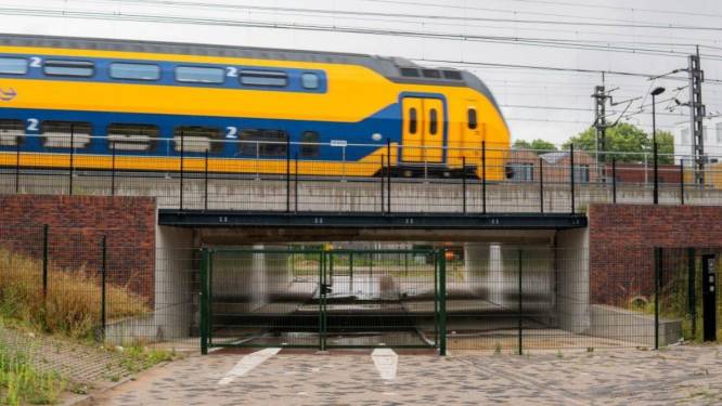 Fietstunnel in de Locomotiefstraat eerder openstellen? Dat kost 6 ton (en een tijdelijk fietspad kan niet) 