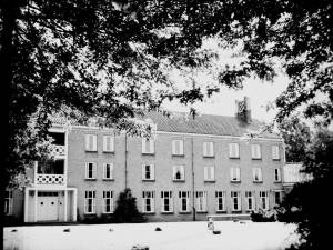 Prima! Een ‘all inclusive’ woon-zorgcentrum, maar dan niet alléén voor de rijken