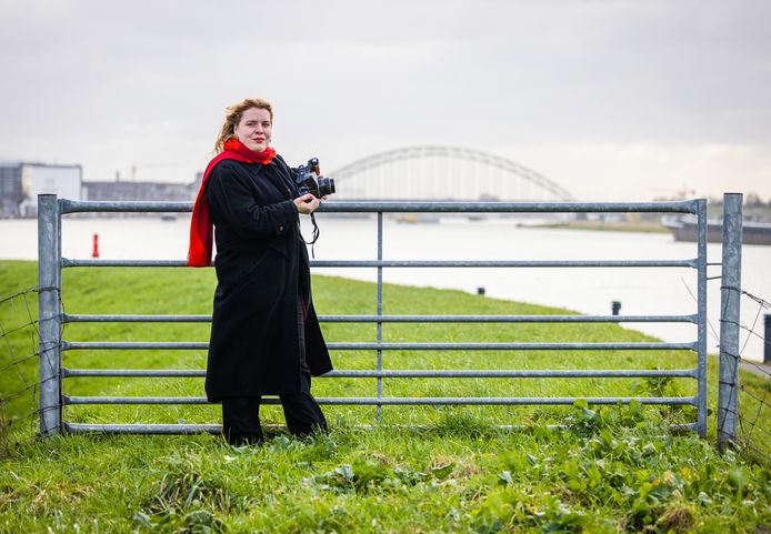 Fotograaf Lisa van der Rhee maakte een fotoboek (en expositie) van de gereformeerde Marlies uit Alblasserdam.