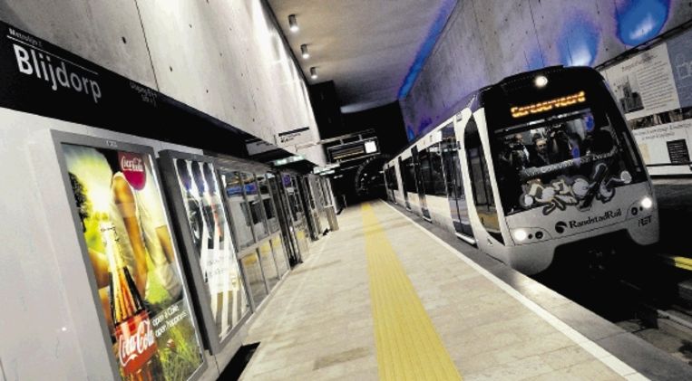 marketing Trots Parel Haagse tram gelinkt aan metro Rotterdam | Trouw