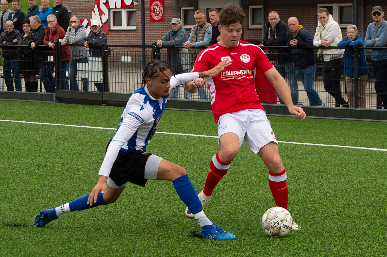 Twee clubs sneuvelen vanaf stip, zes clubs in volgende ronde en twee ...