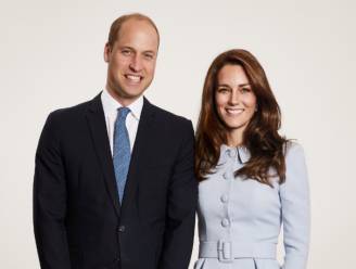 Het kerstportret van William en Kate: spot jij de fotoshopblunder?