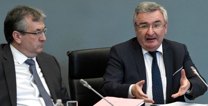 Ministers Pierre-Yves Jeholet en René Collin op de hoorzittingen rond de zaak Veviba.