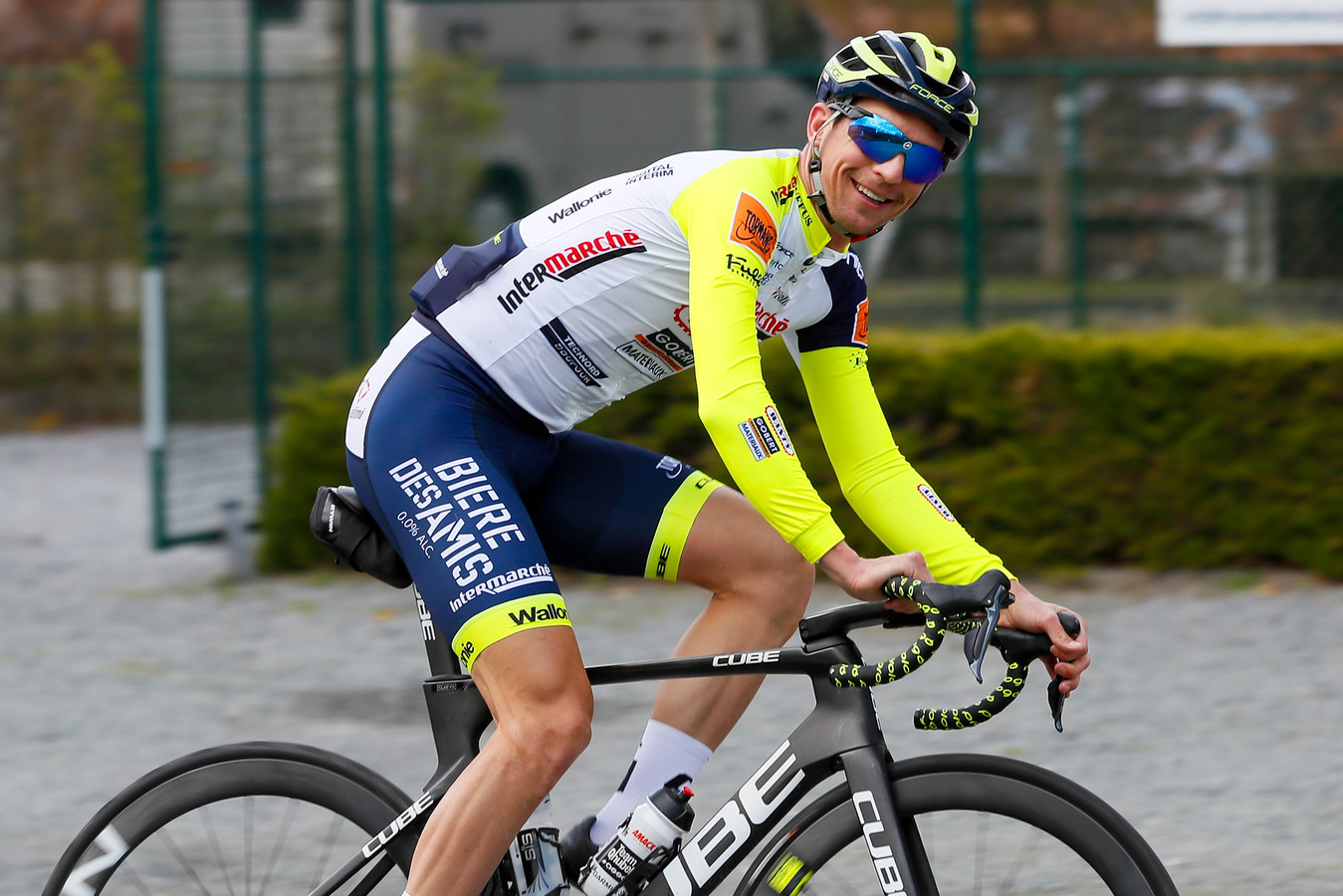 Dimitri Claeys stopt eind dit jaar met koersen en wordt sportdirecteur