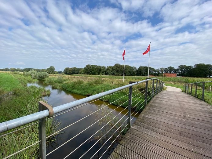 Het Lagapad langs de Dinkel, het verbindende element tussen Losser en Gronau.