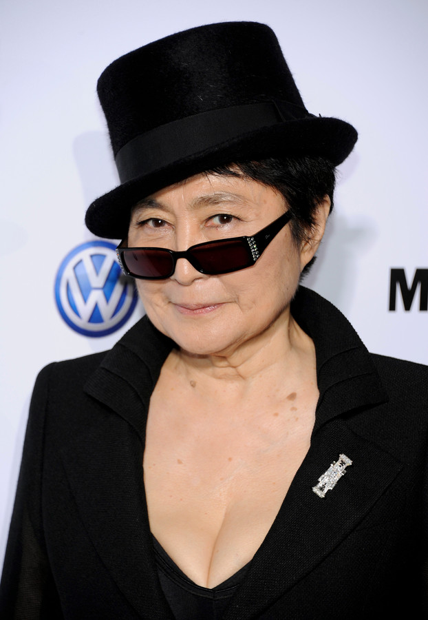 Йоко оно фото. Yoko Ono. Йоко Йоко оно. Yoko Ono в молодости. Йоко оно 2020.